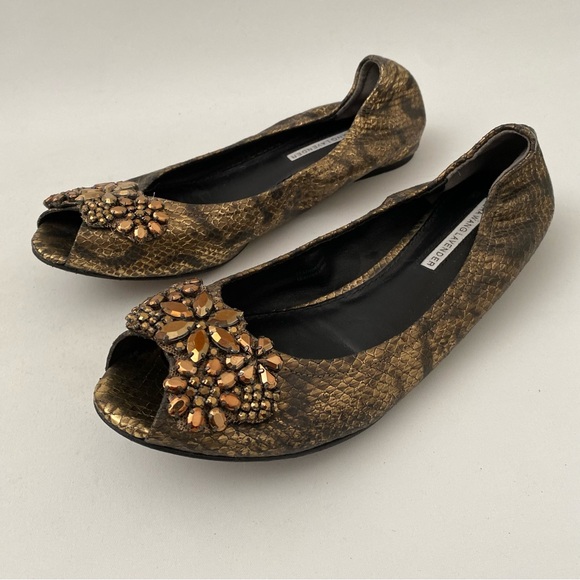 Vera Wang Lavender Animal Print Embellished Ballet Flat Shoes 8.5 M Peep Toe - Picture 11 of 16